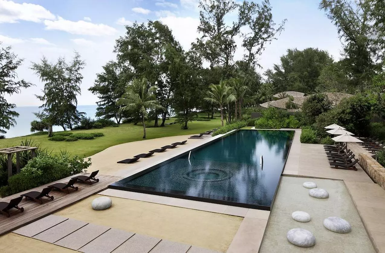 126261RENAISSANCE_SHABAVIZ (11).jpg